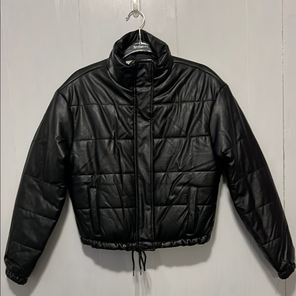 Reserve Fairfax Jackets & Blazers - Black Puffer Jacket With Silver Accents Size Small